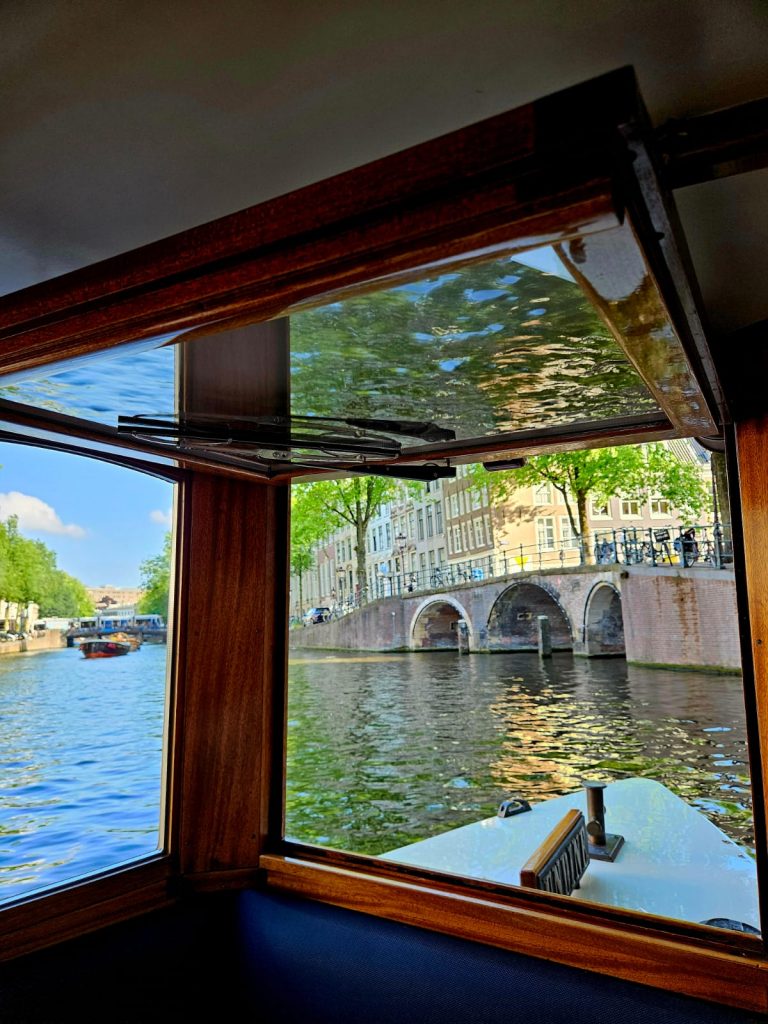 private boat tours amsterdam