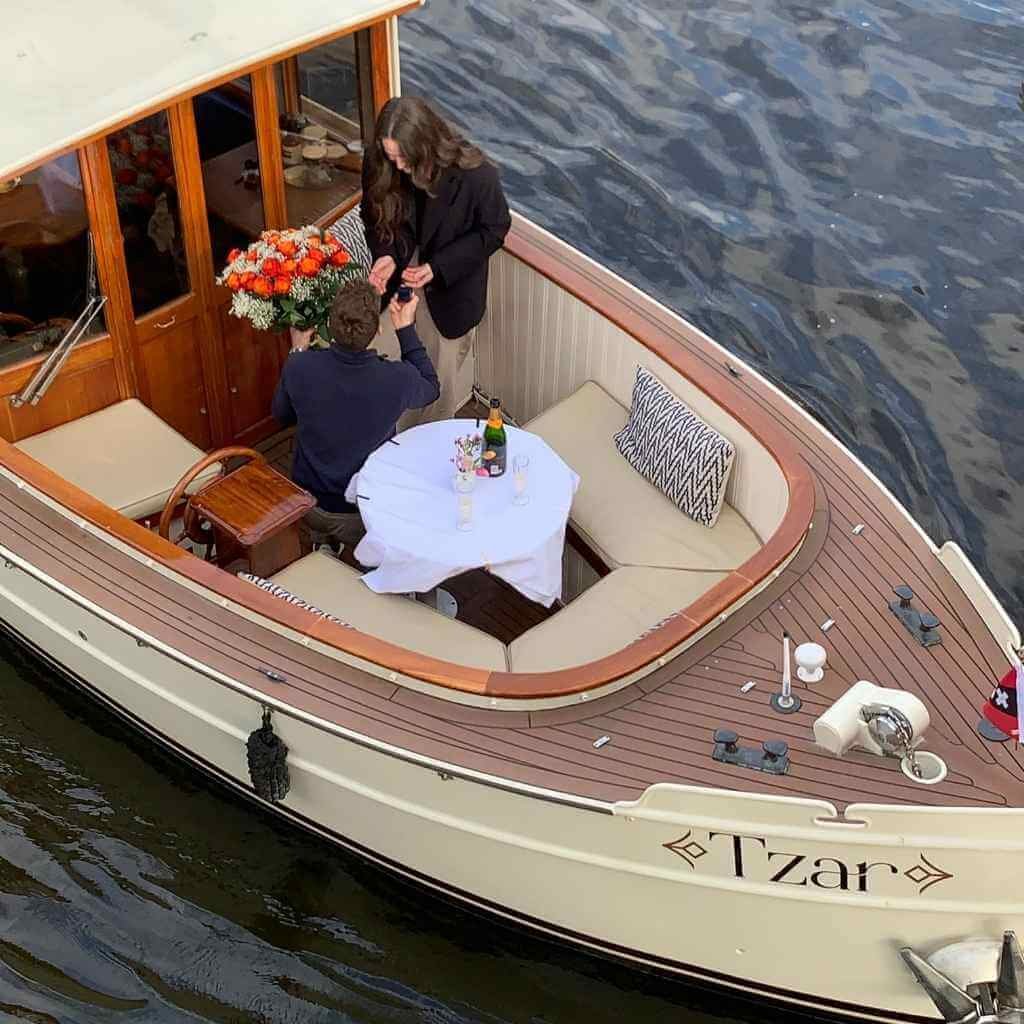 Romantic Boat tour in Amsterdam