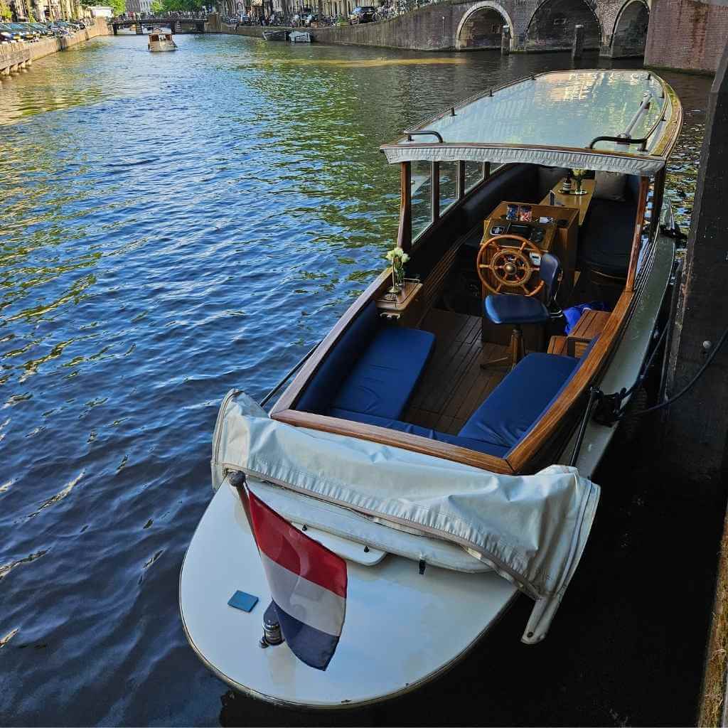  Undine Boat Rental Amsterdam for dining