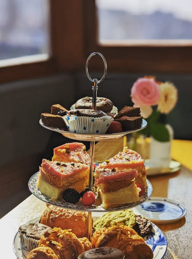 high tea cruise boat amsterdam